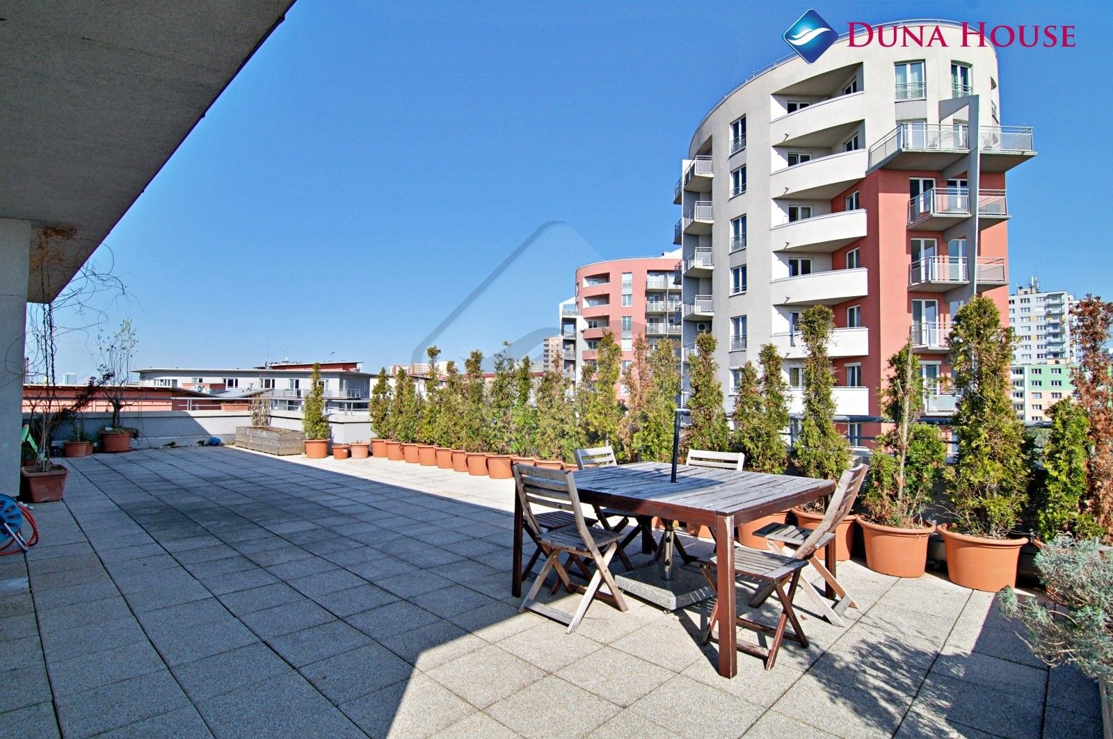 Pronájem bytu 2+kk 64 m² - foto 5