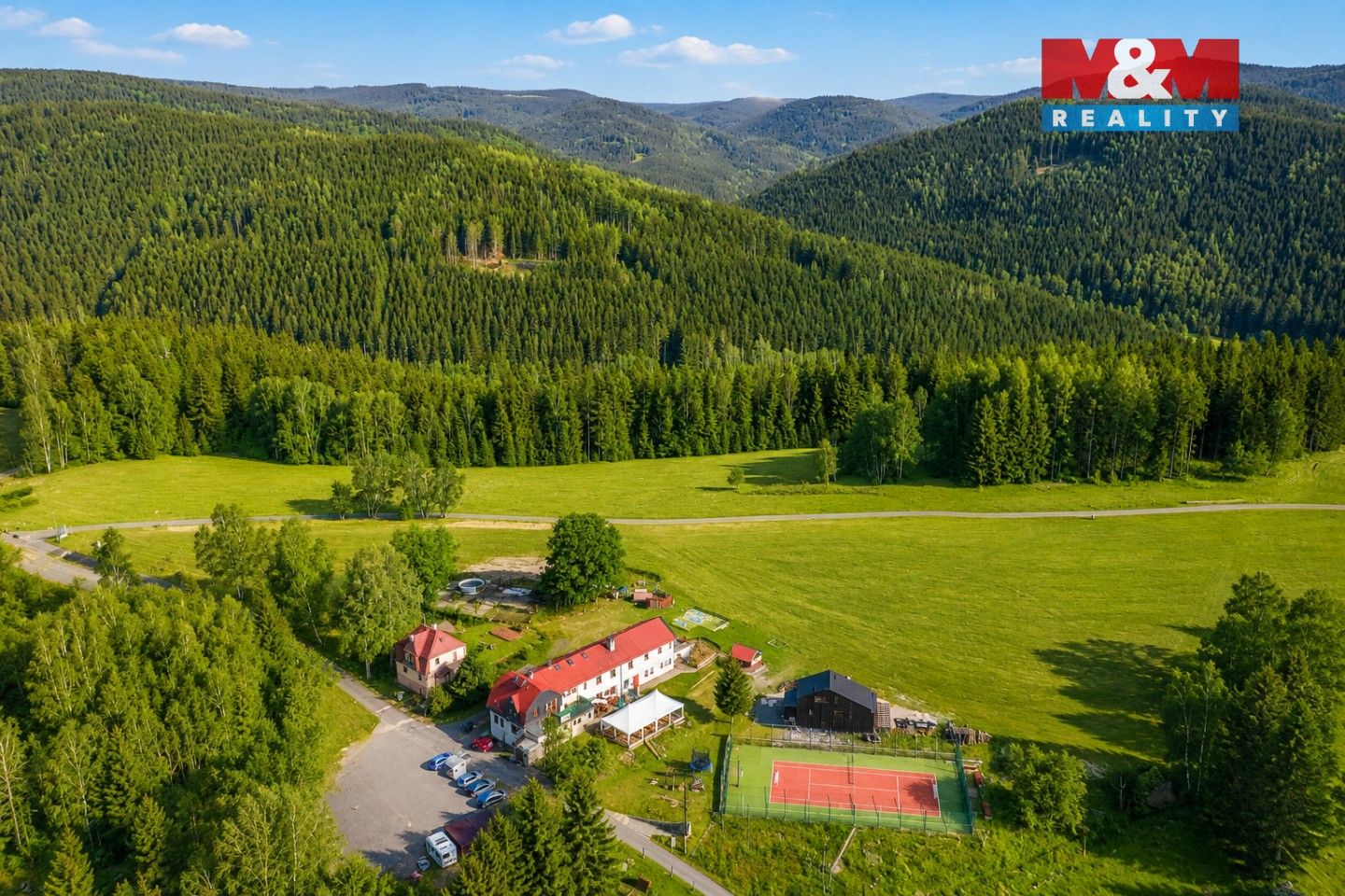 Prodej komerčního prostoru 600 m² - foto 9
