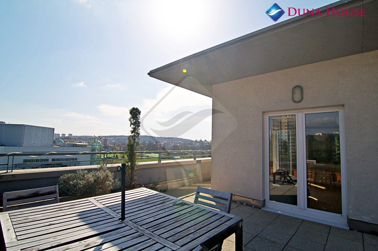 Pronájem bytu 2+kk 64 m² - foto 11
