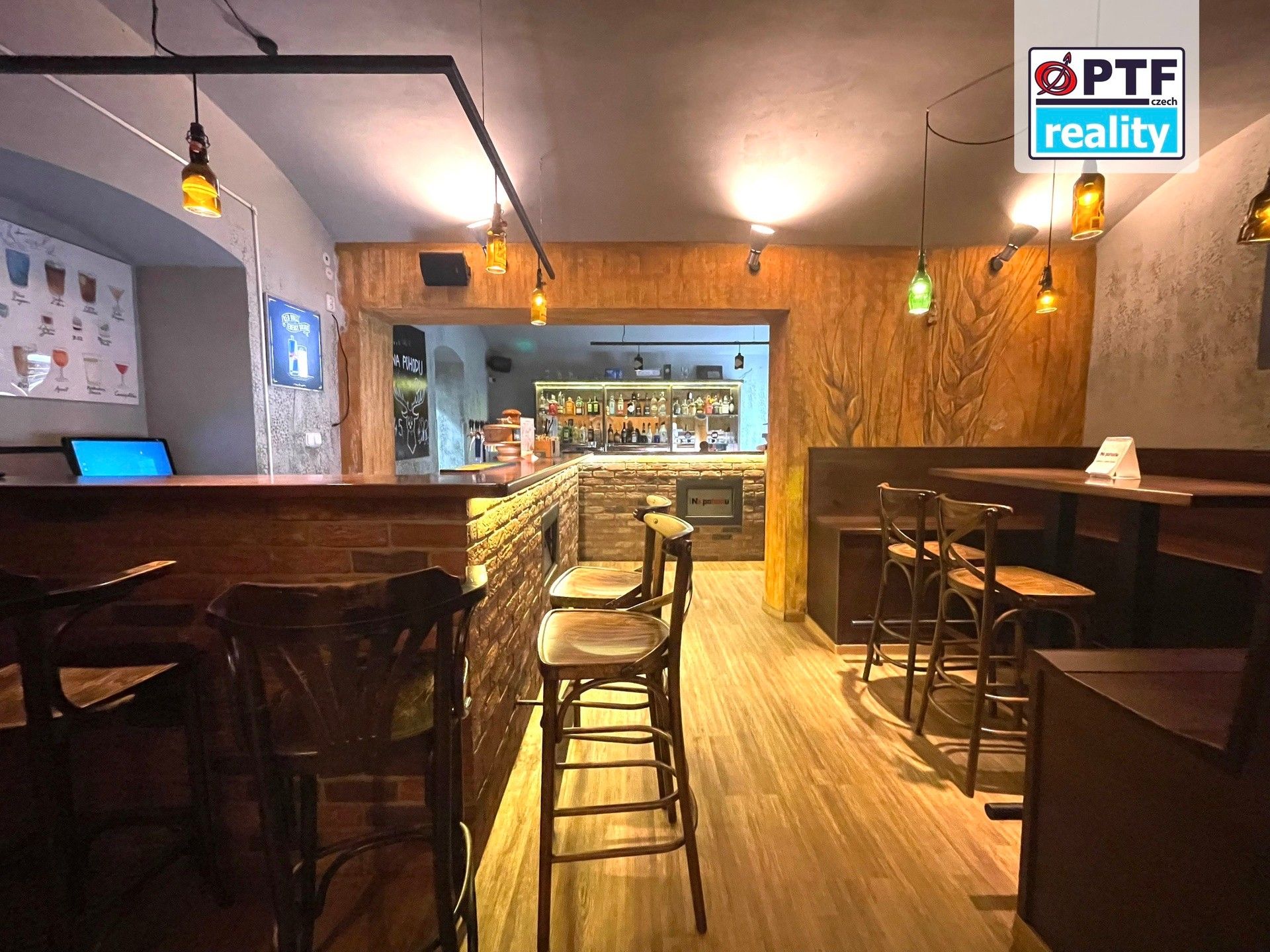 Pronájem komerčního prostoru 102 m² - foto 1