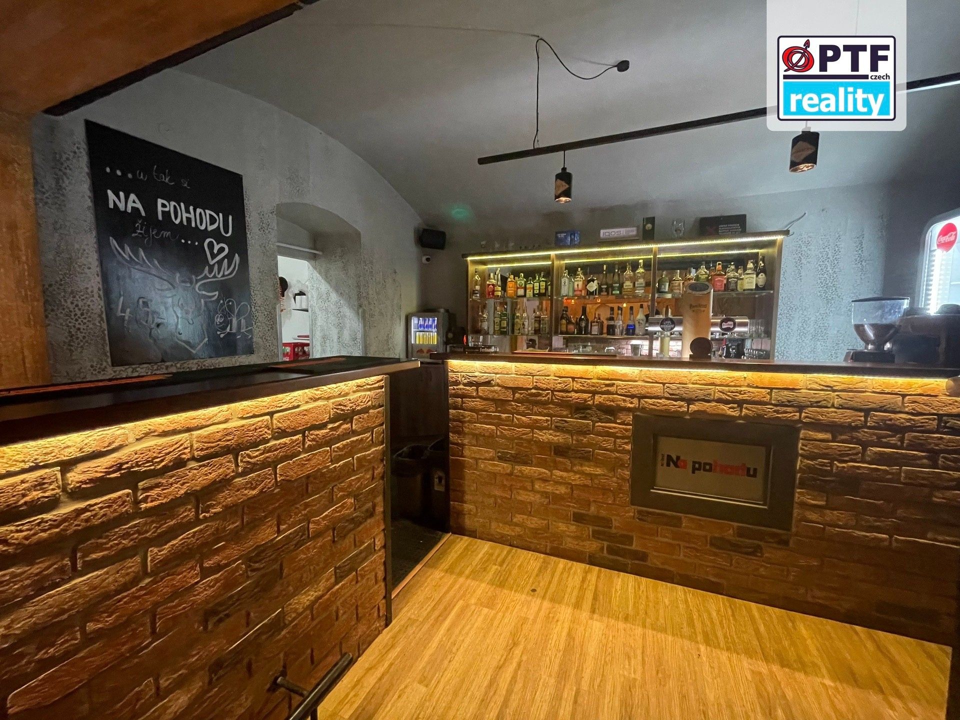 Pronájem komerčního prostoru 102 m² - foto 5