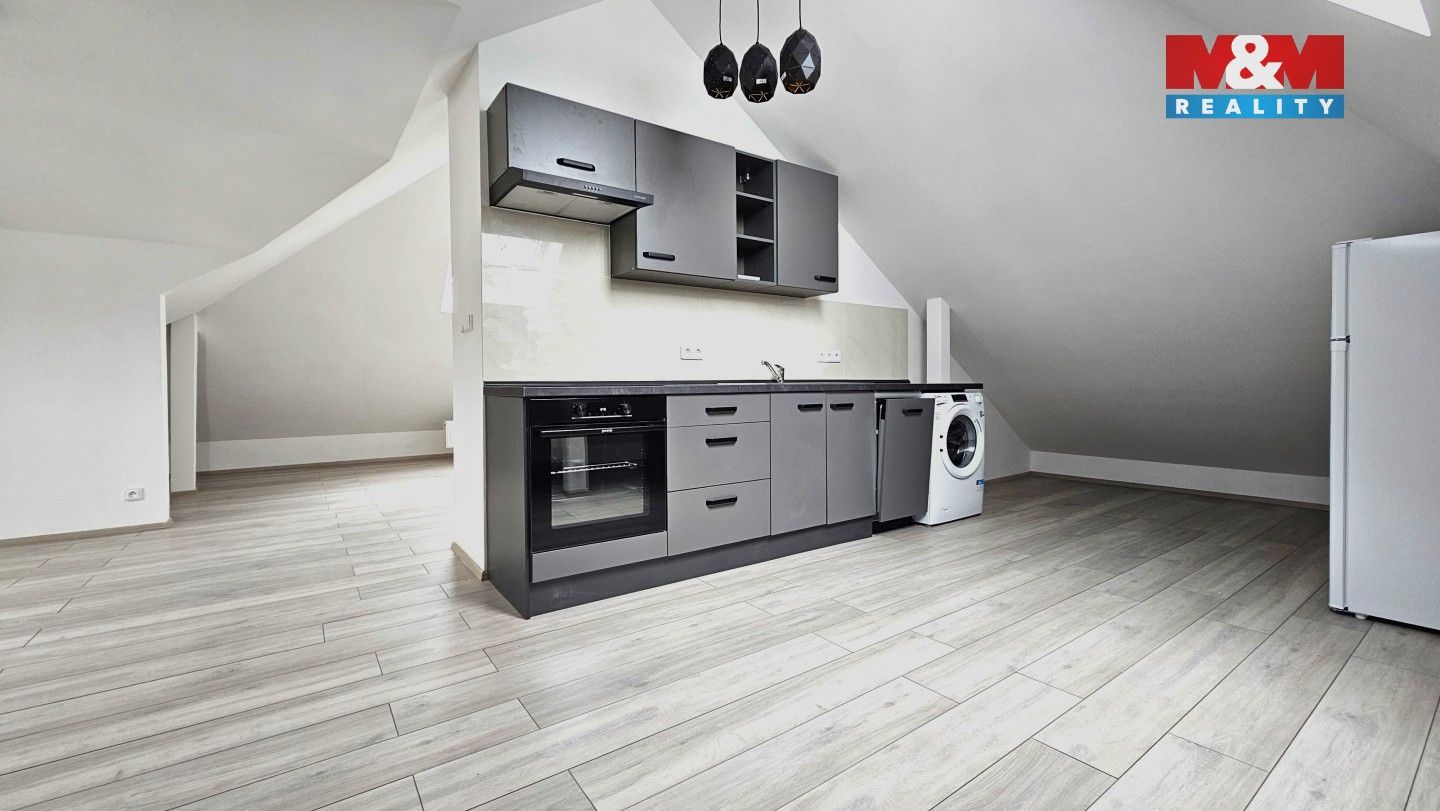 Prodej domu 245 m² - foto 2