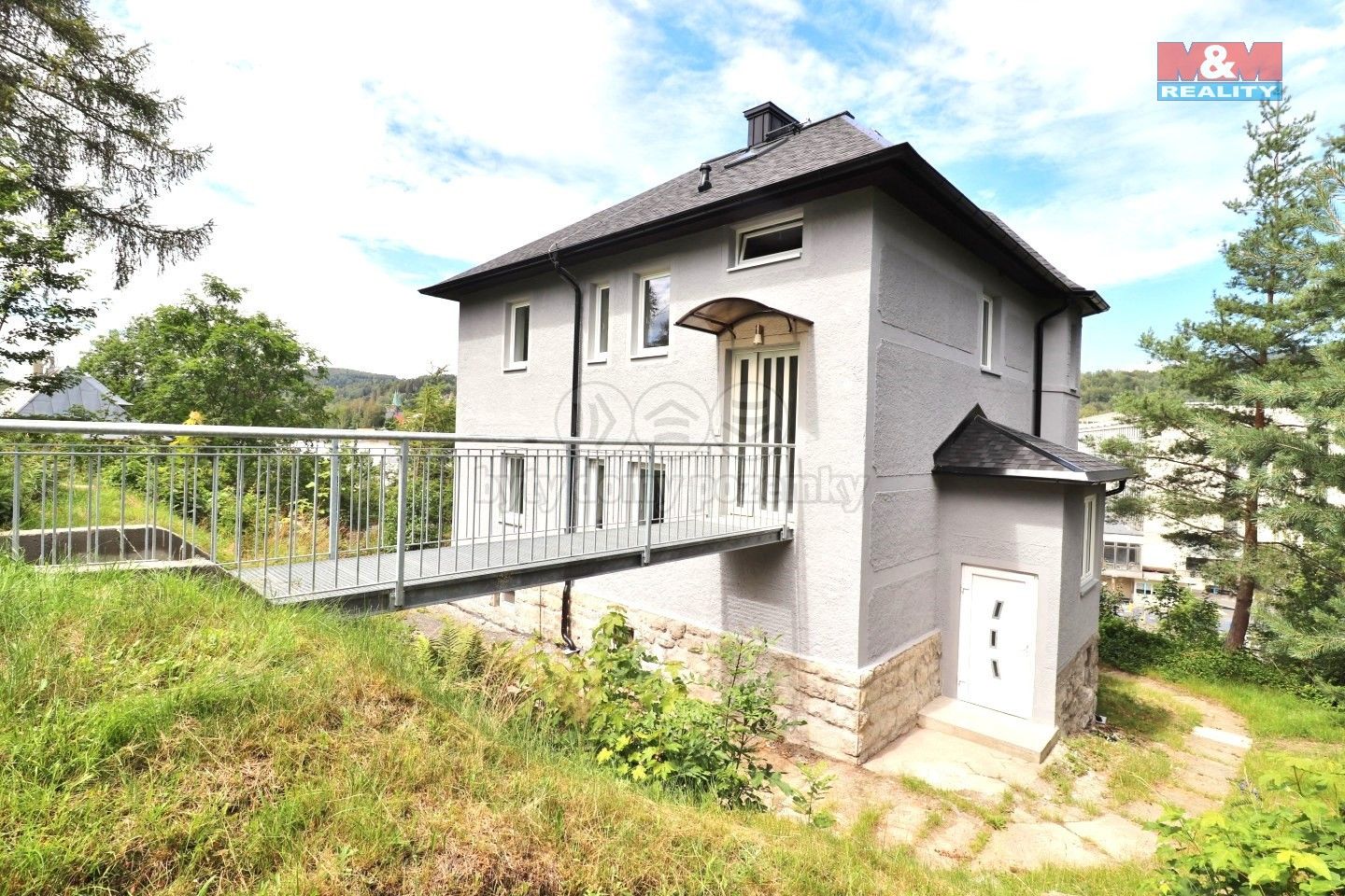 Prodej domu 245 m² - foto 1