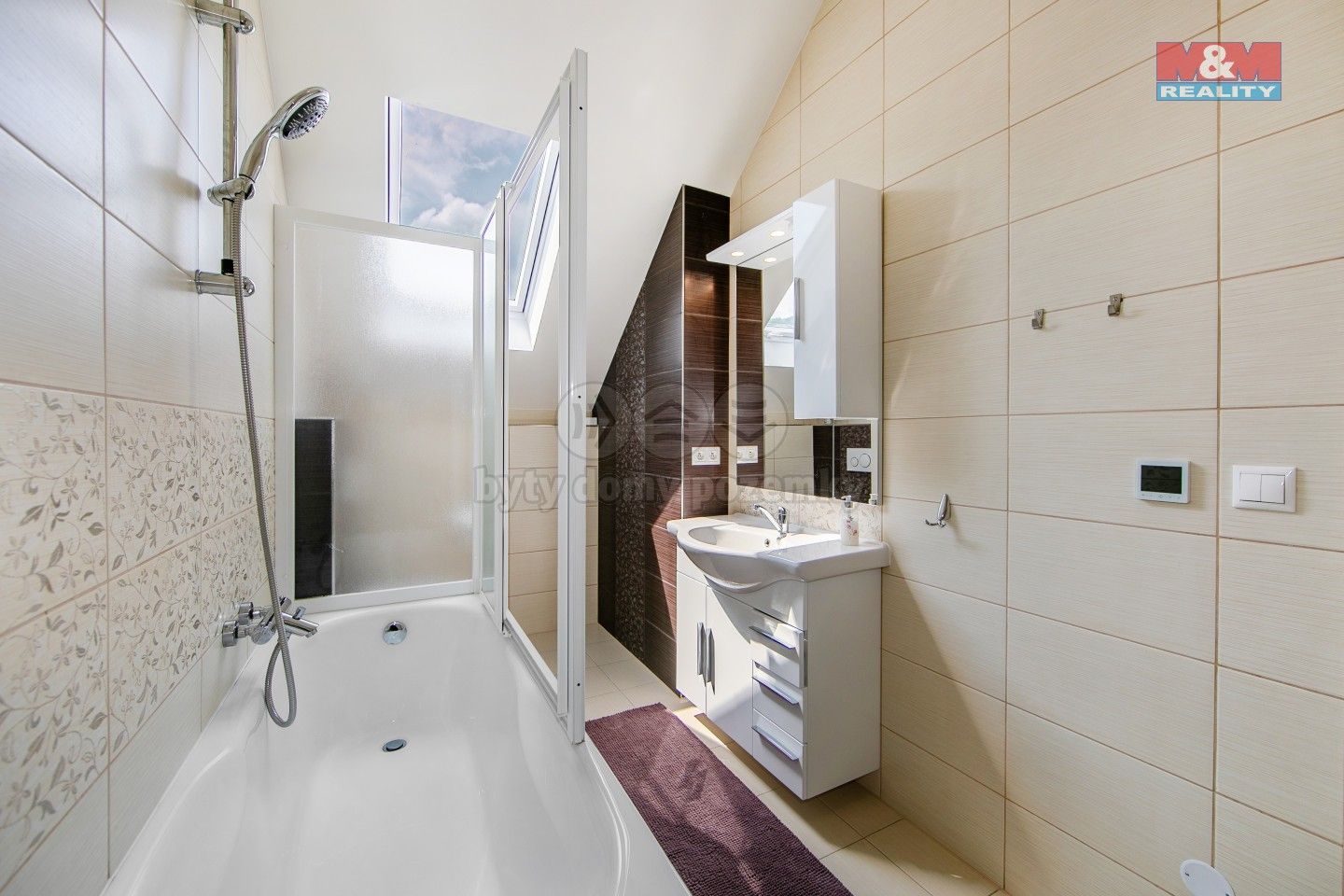 Prodej domu 253 m² - foto 38