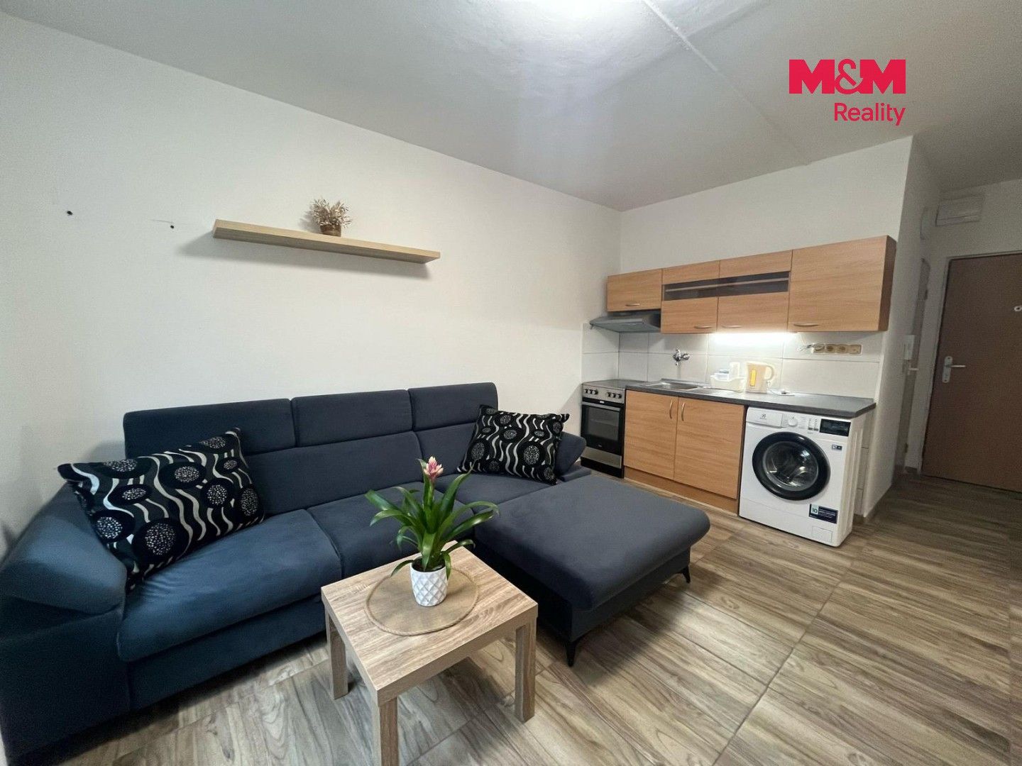 Pronájem bytu 1+1 38 m² - foto 3