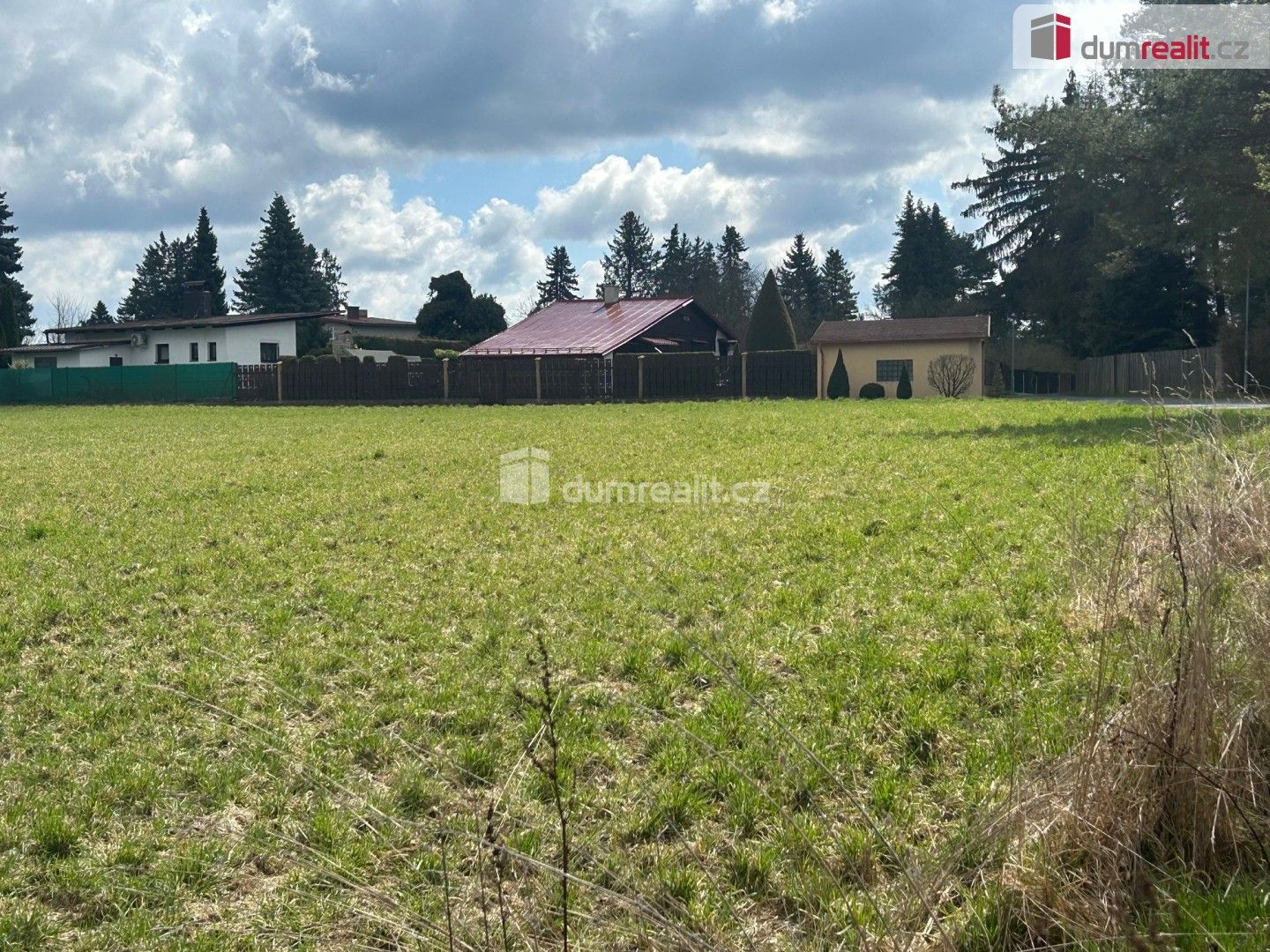 Prodej pozemku 830 m² - foto 1