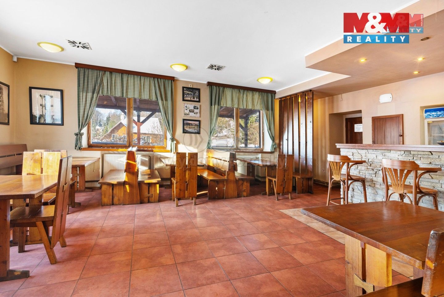Prodej komerčního prostoru 651 m² - foto 4
