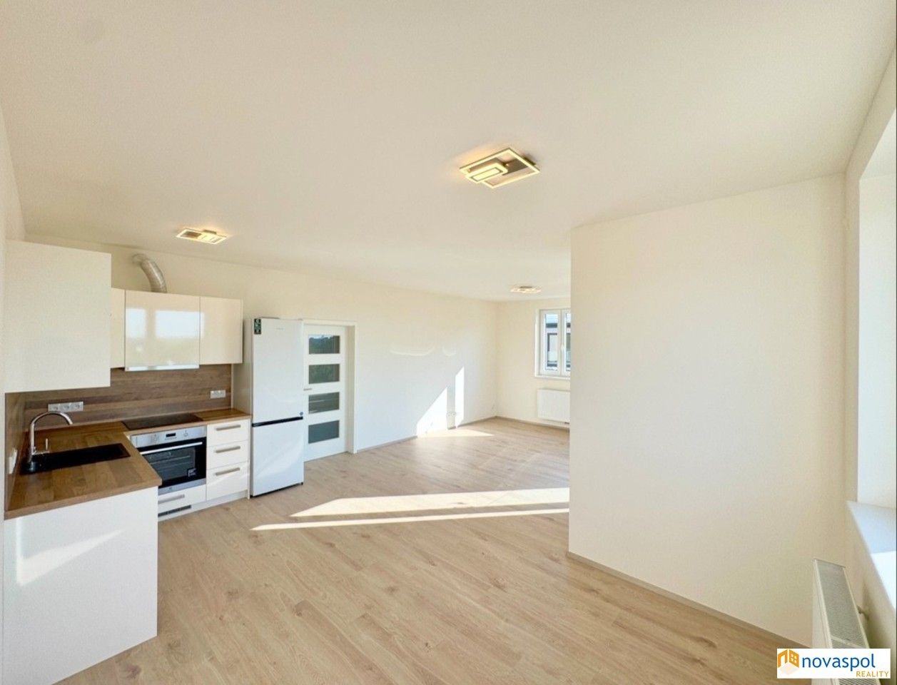 Pronájem bytu 2+kk 61 m² - foto 5