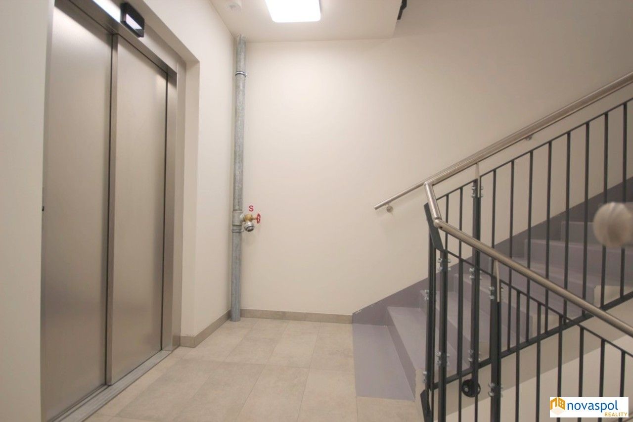 Pronájem bytu 2+kk 61 m² - foto 15