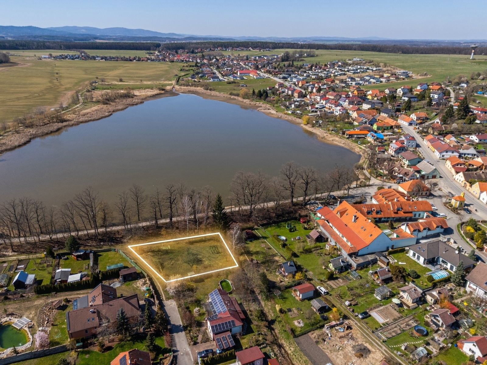 Prodej pozemku 1203 m² - foto 3
