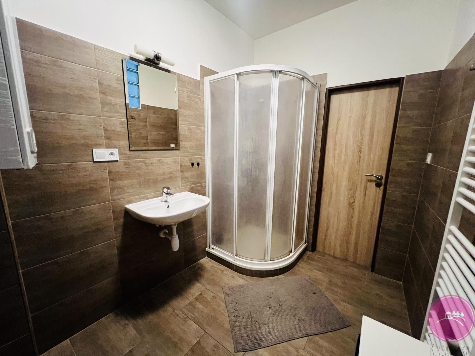 Pronájem bytu 2+1 100 m² - foto 12