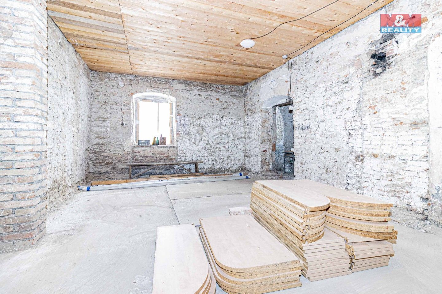 Prodej komerčního prostoru 983 m² - foto 11