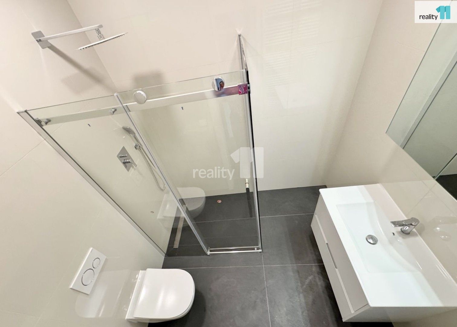 Pronájem bytu 3+kk 82 m² - foto 8