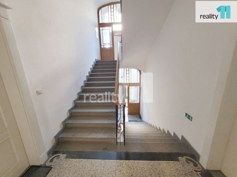 Pronájem bytu 3+kk 82 m² - foto 12