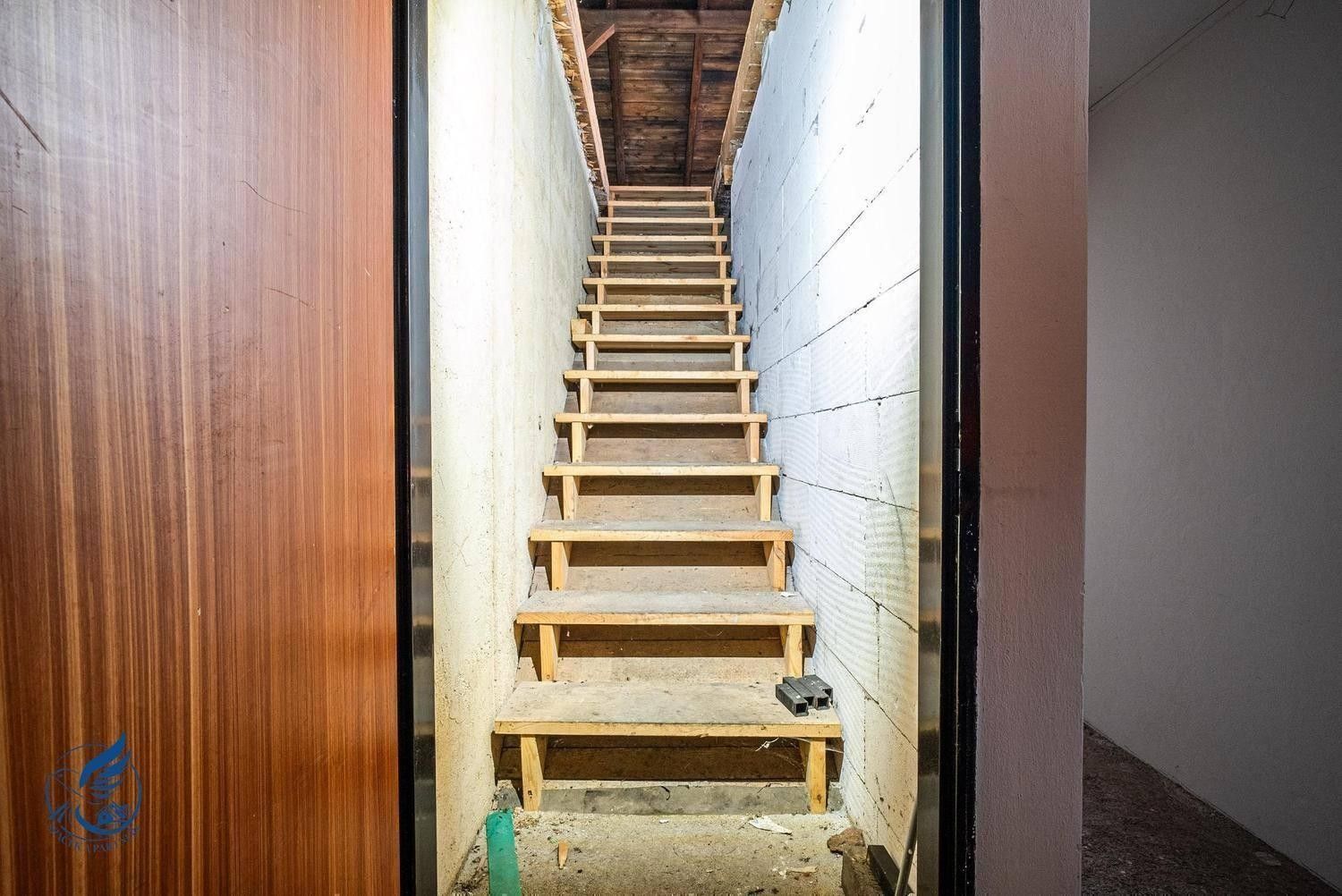 Prodej komerčního prostoru 2500 m² - foto 8