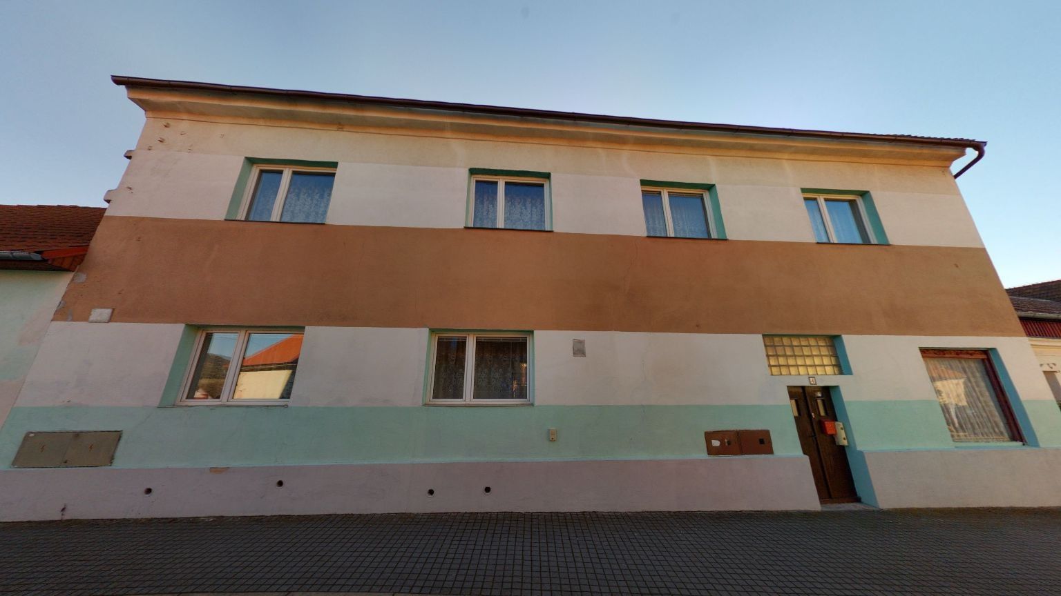 Prodej komerčního prostoru 150 m² - foto 2