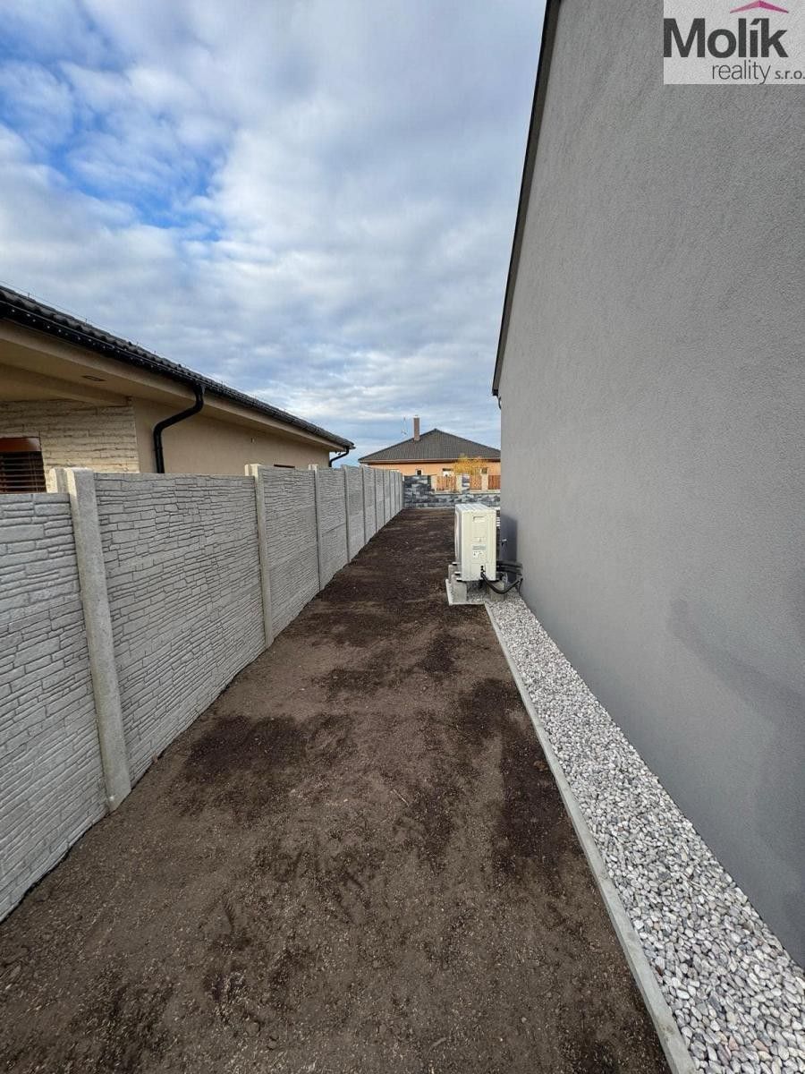 Pronájem bytu 4+kk 97 m² - foto 22