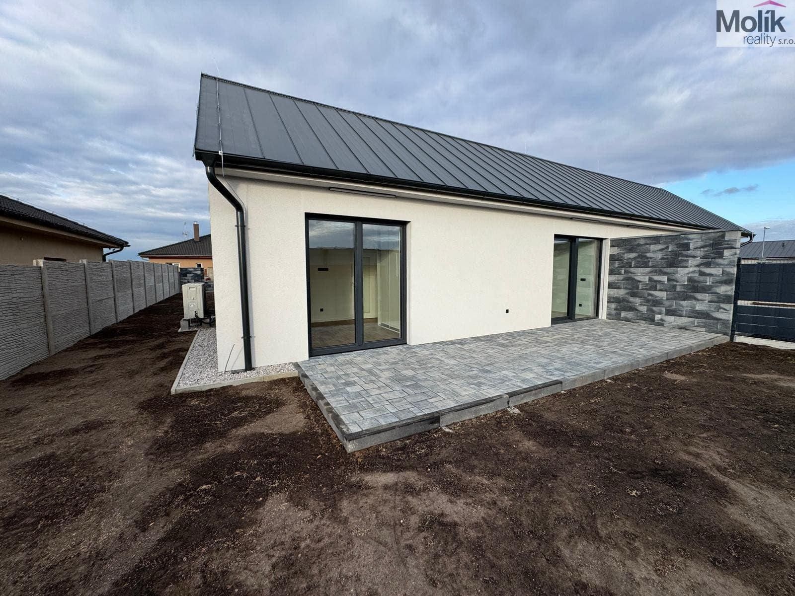Pronájem bytu 4+kk 97 m² - foto 26