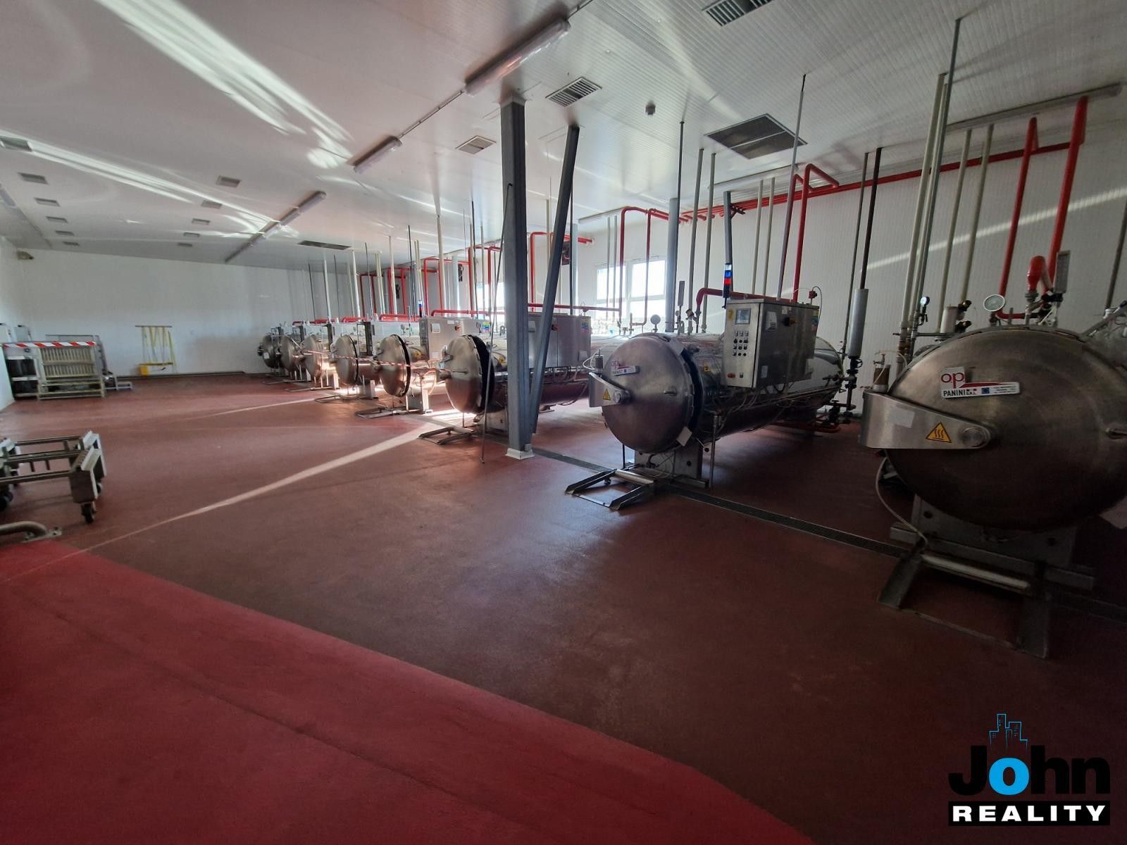 Pronájem komerčního prostoru 4750 m² - foto 23