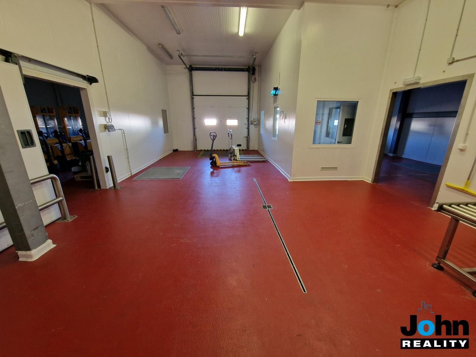 Pronájem komerčního prostoru 4750 m² - foto 22