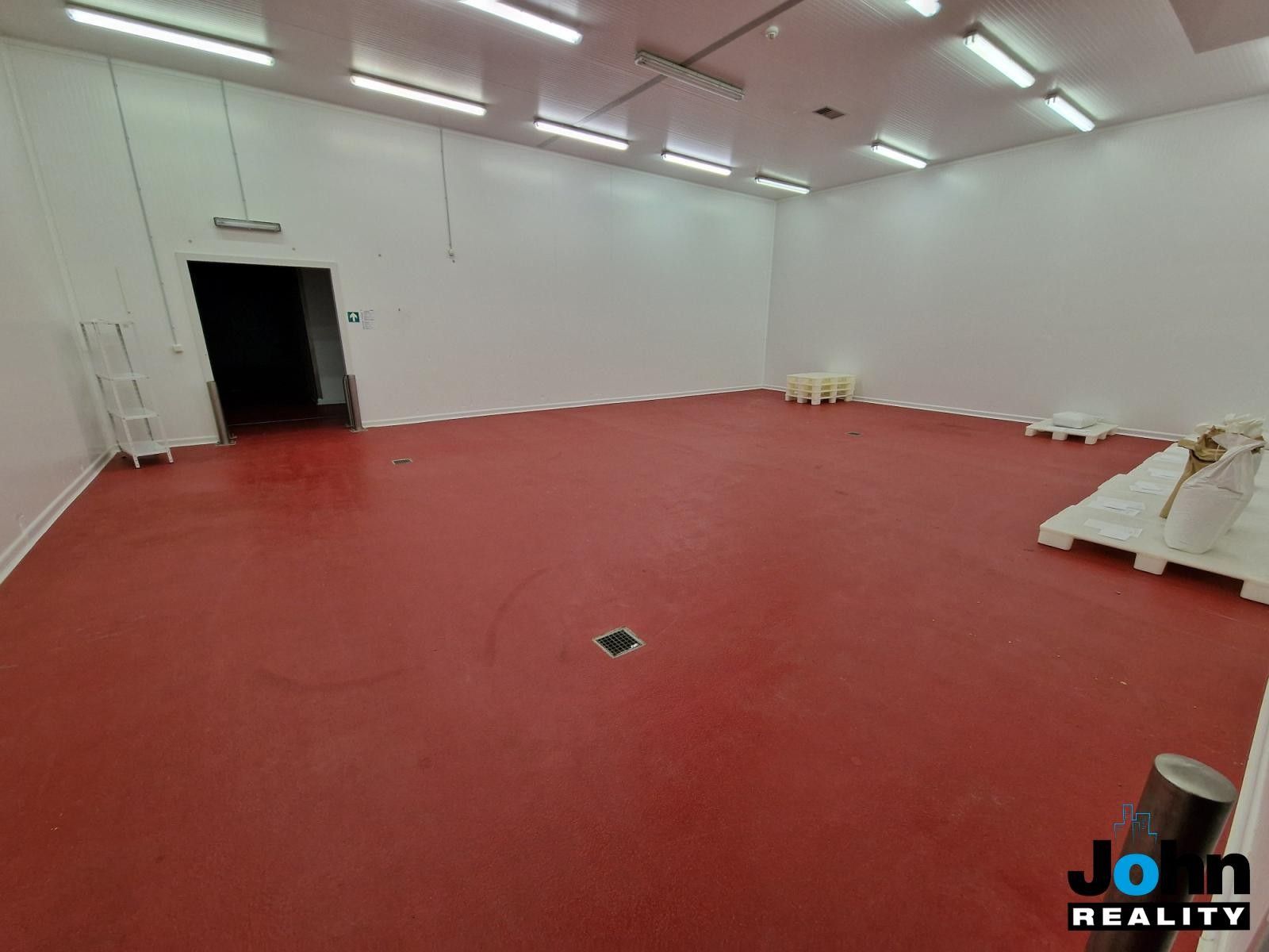 Pronájem komerčního prostoru 4750 m² - foto 25