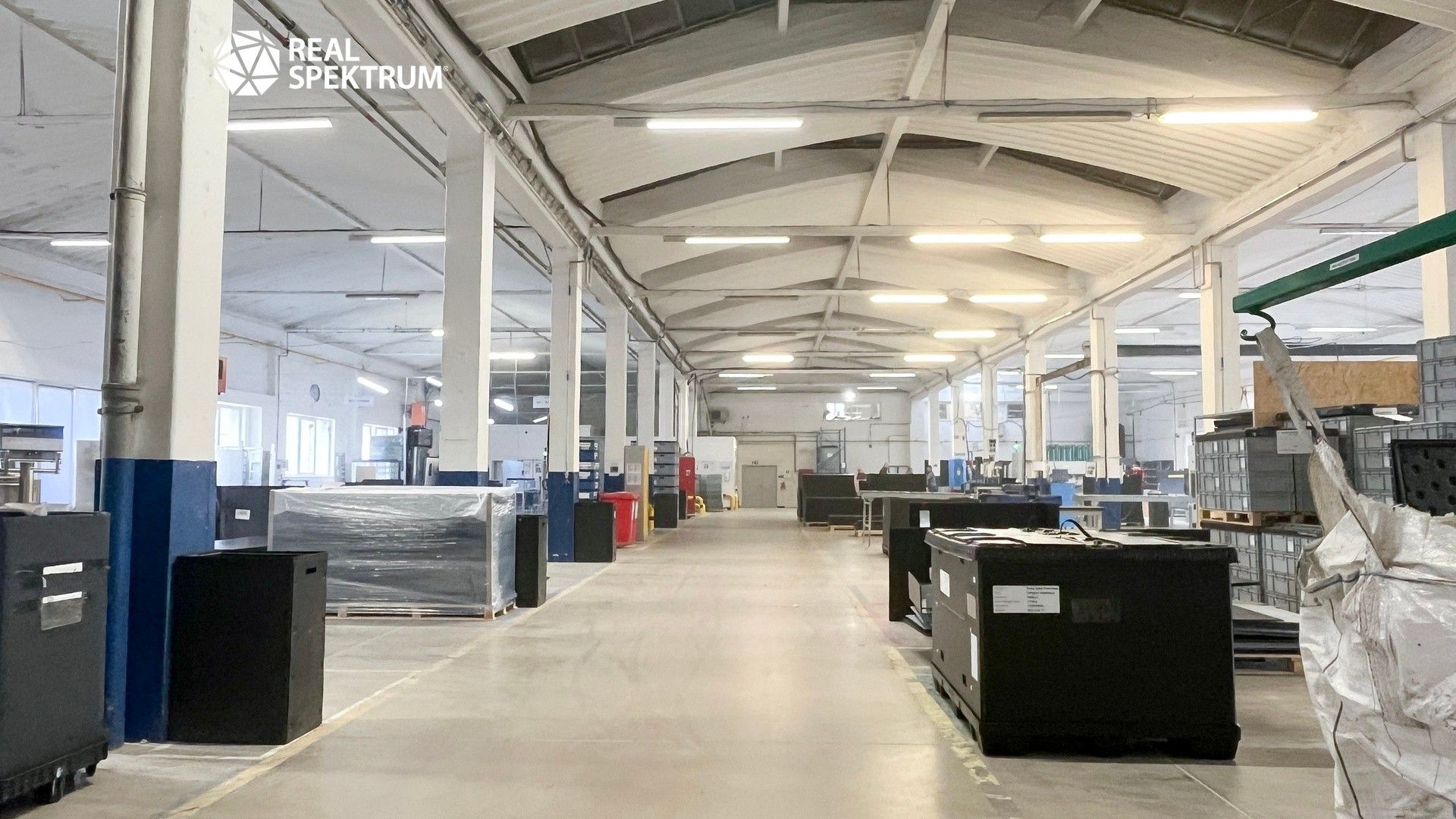 Pronájem komerčního prostoru 3454 m² - foto 5