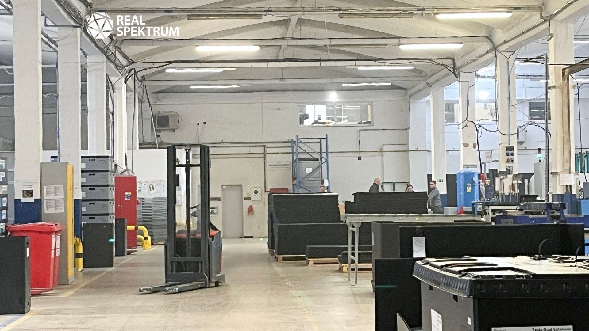 Pronájem komerčního prostoru 3454 m² - foto 3