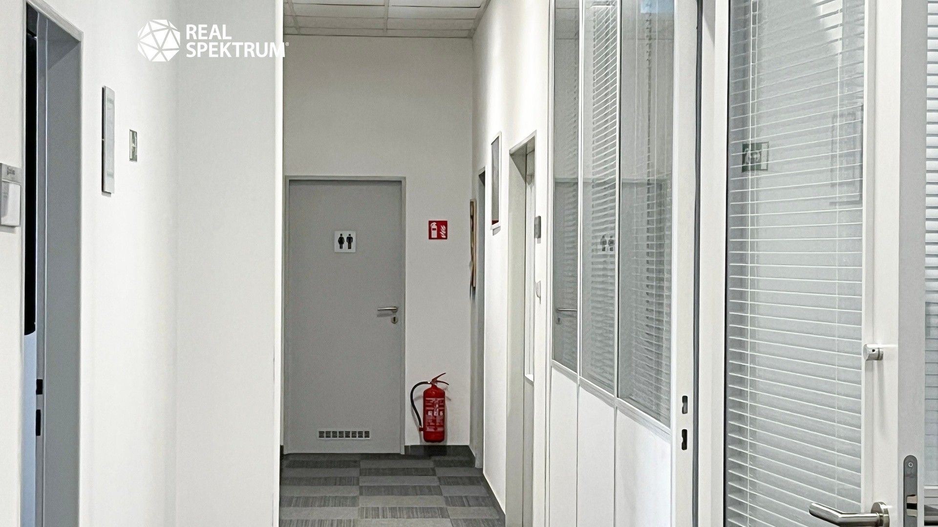 Pronájem komerčního prostoru 3454 m² - foto 10