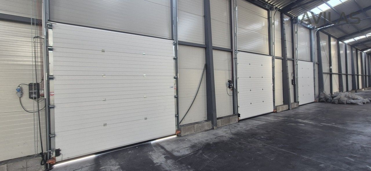 Pronájem komerčního prostoru 1200 m² - foto 22