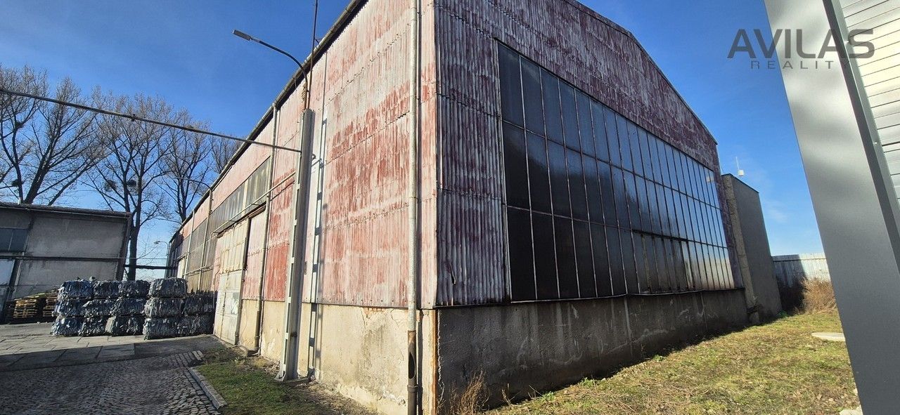 Pronájem komerčního prostoru 1200 m² - foto 21