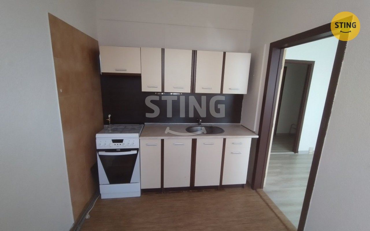 Pronájem bytu 2+1 44 m² - foto 1