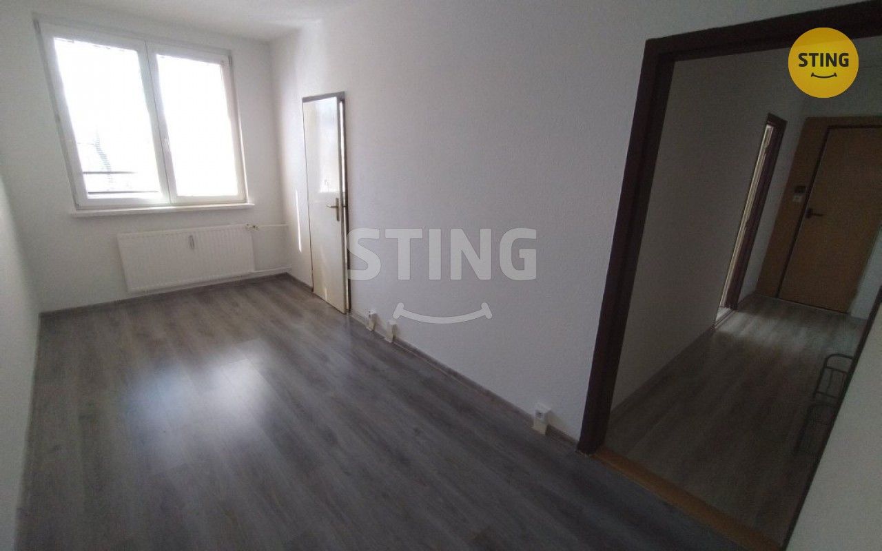Pronájem bytu 2+1 44 m² - foto 9