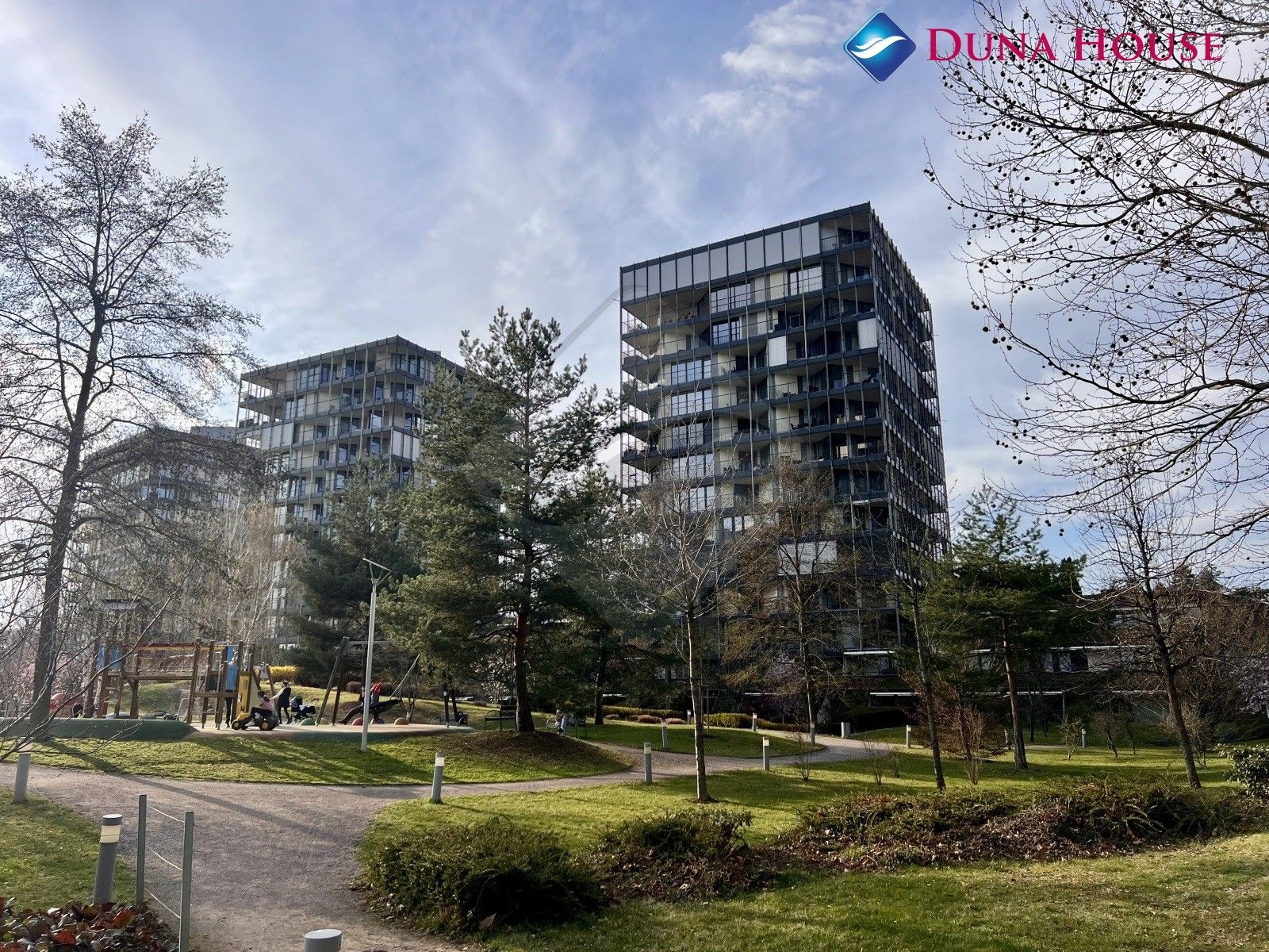 Prodej bytu 1+kk 54 m² - foto 1
