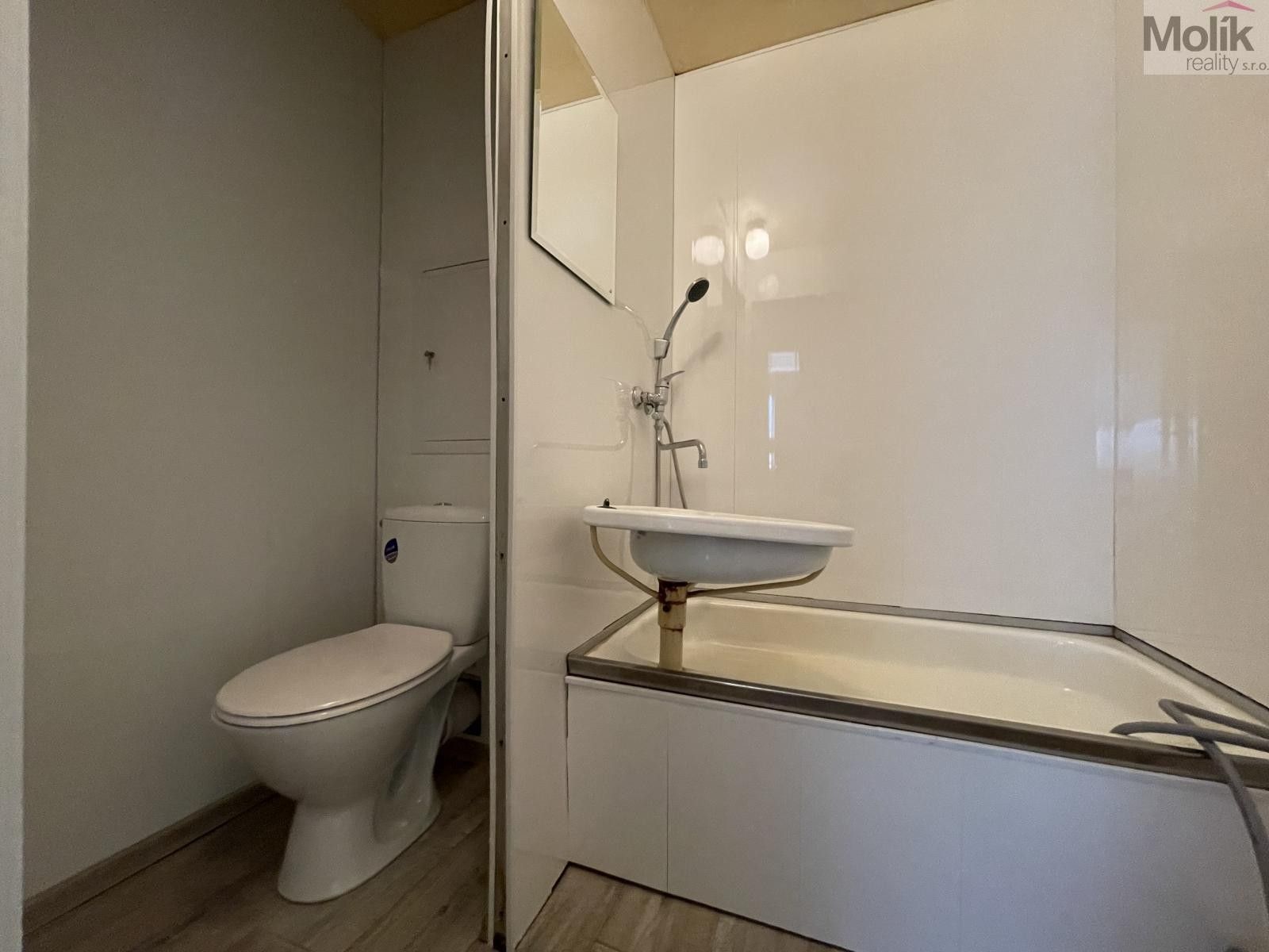 Pronájem bytu 1+kk 27 m² - foto 5