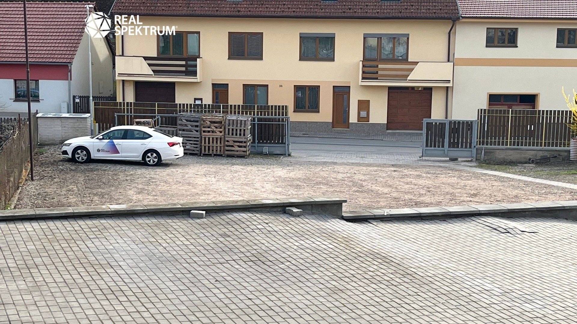 Pronájem komerčního prostoru 644 m² - foto 7