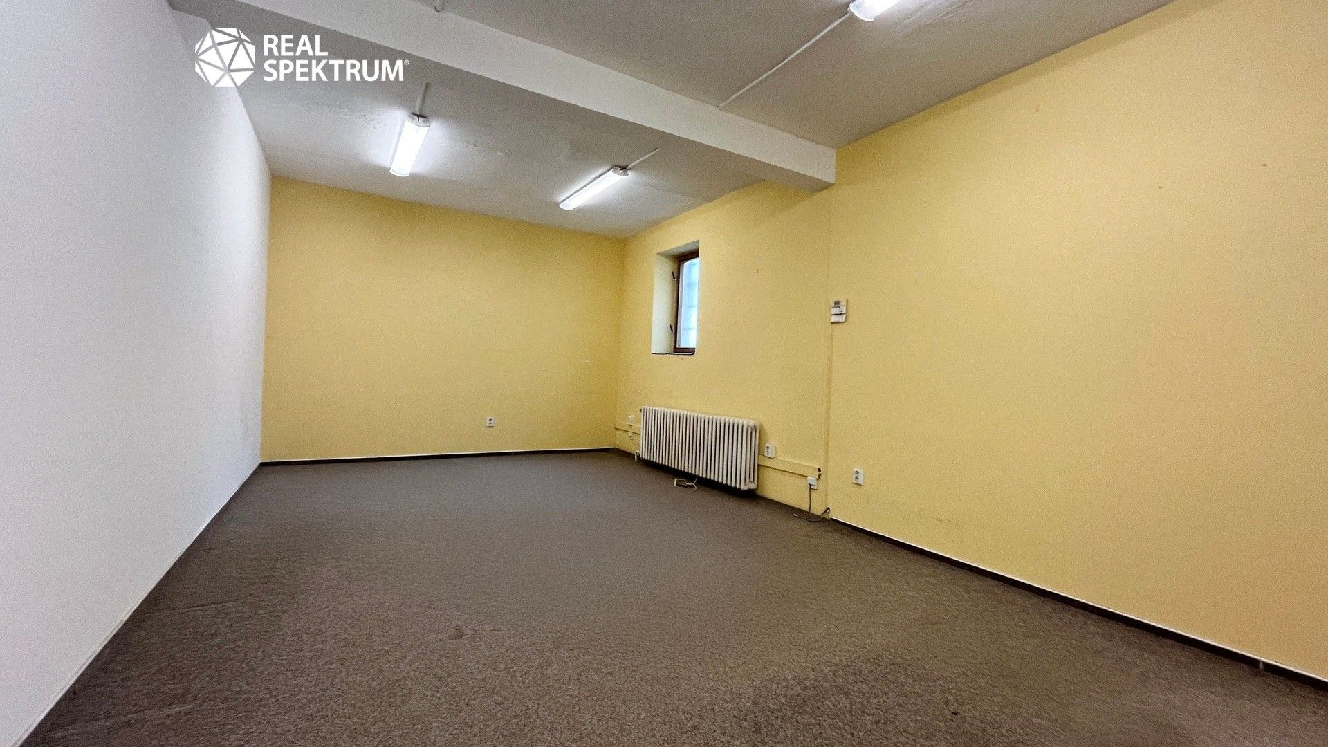 Pronájem komerčního prostoru 644 m² - foto 2