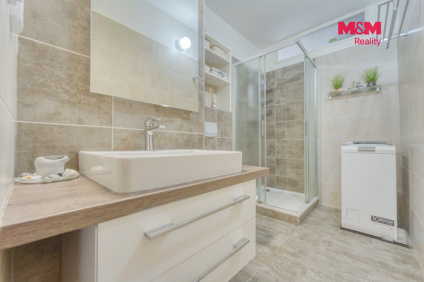 Pronájem bytu 3+1 80 m² - foto 3