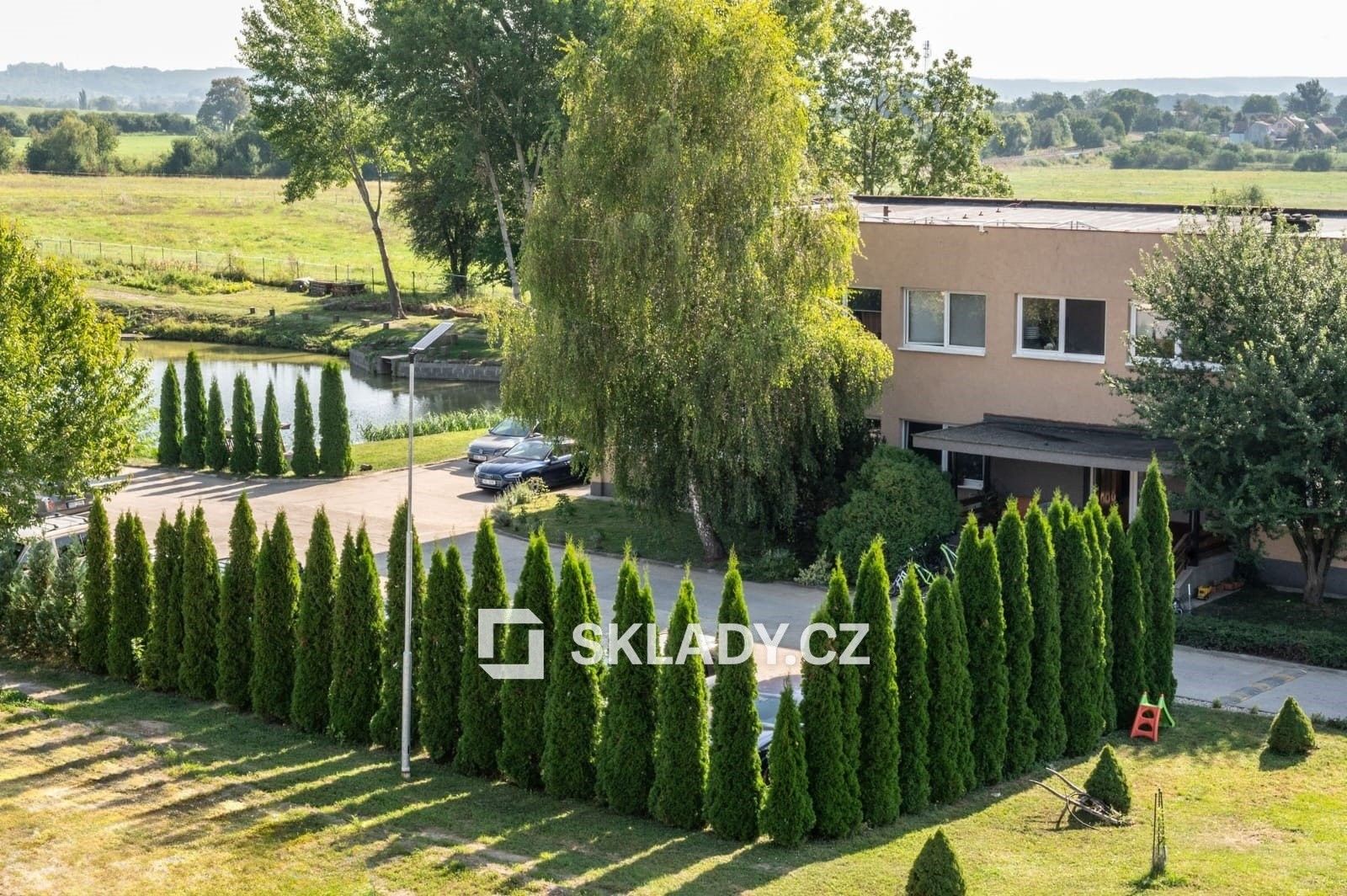 Pronájem komerčního prostoru 1500 m² - foto 9