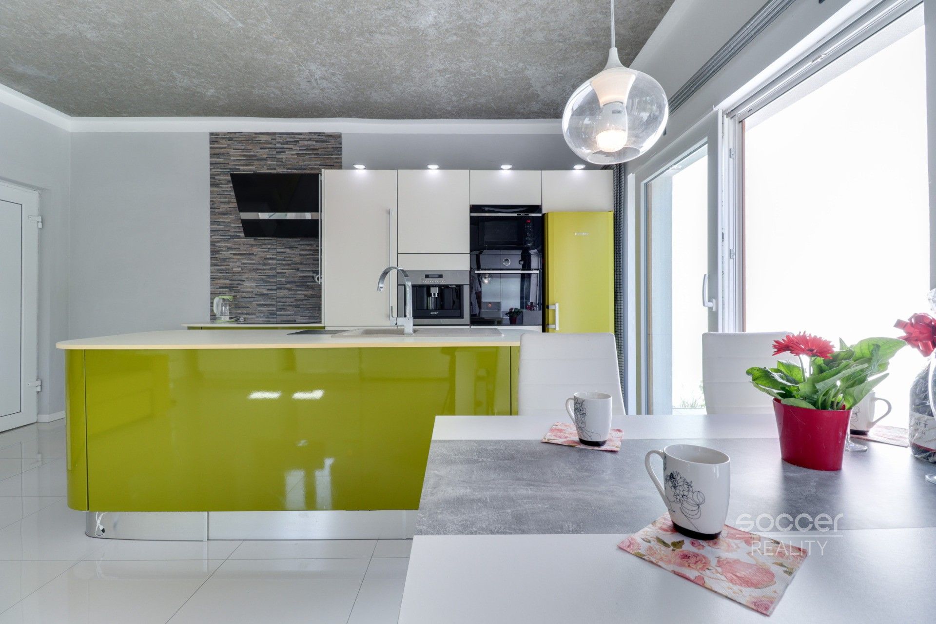 Pronájem bytu 1+kk 37 m² - foto 3