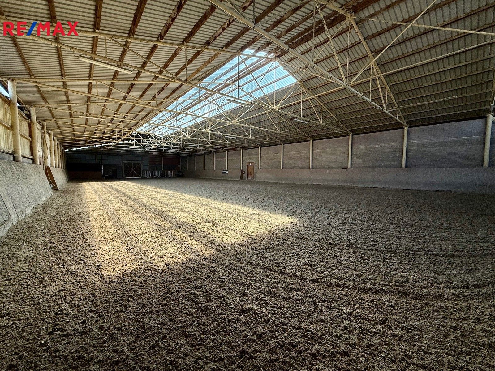 Prodej komerčního prostoru 1 m² - foto 8