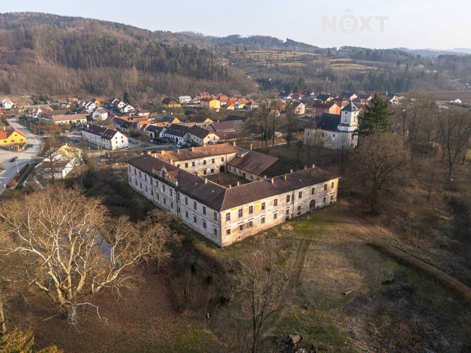 Prodej nemovitosti 28378 m² - foto 1