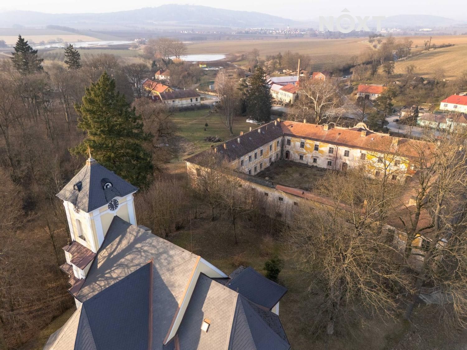 Prodej nemovitosti 28378 m² - foto 4