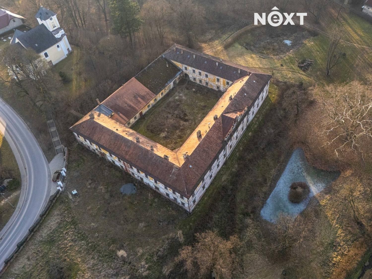 Prodej nemovitosti 28378 m² - foto 6