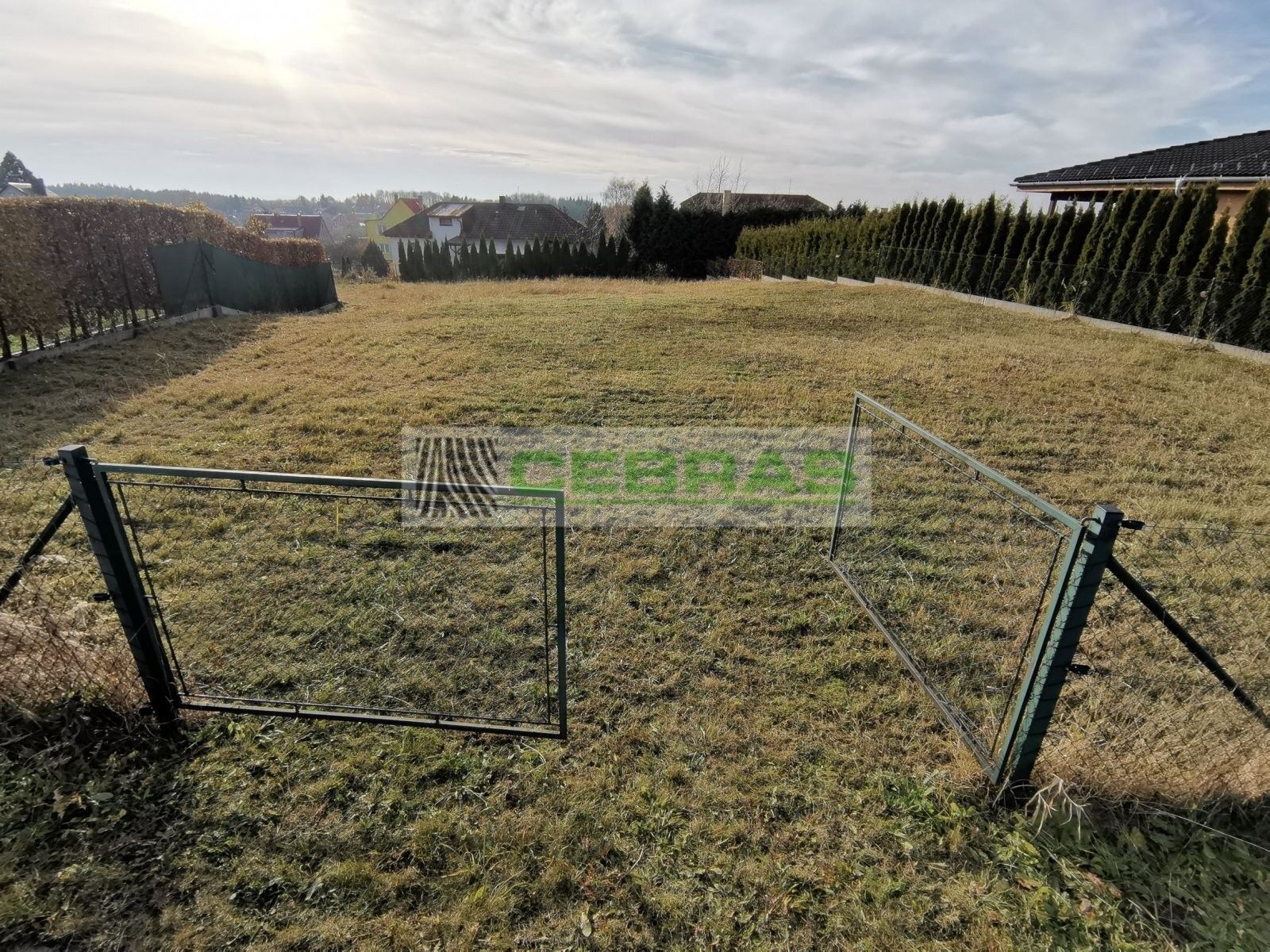 Pronájem pozemku 1070 m² - foto 1