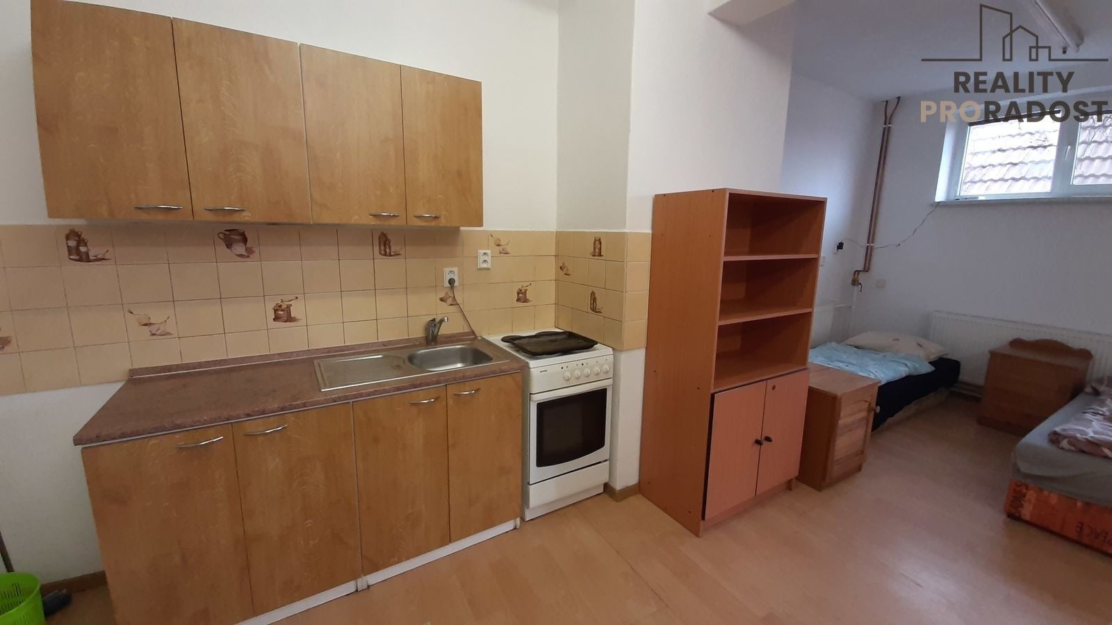 Pronájem komerčního prostoru 400 m² - foto 4