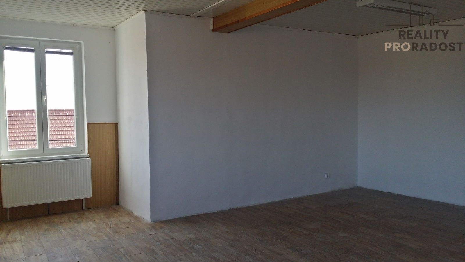 Pronájem komerčního prostoru 400 m² - foto 8