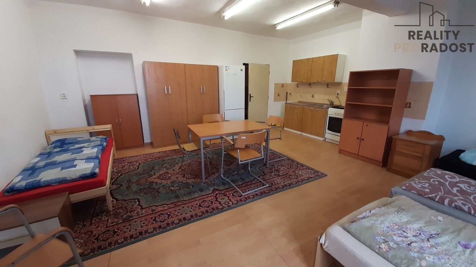 Pronájem komerčního prostoru 400 m² - foto 9