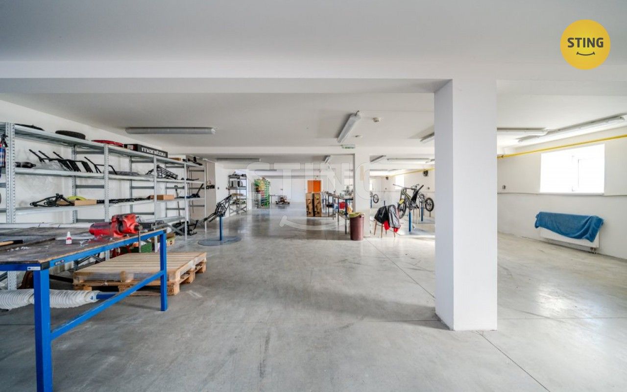 Prodej komerčního prostoru 2880 m² - foto 8