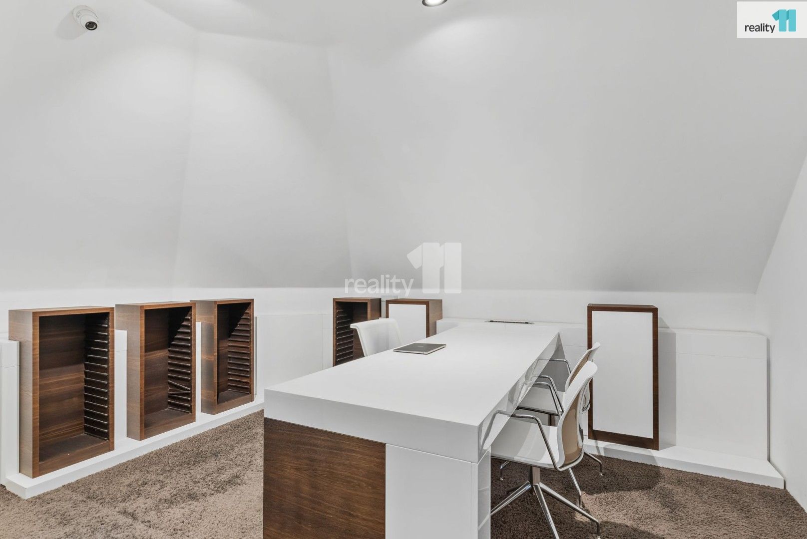 Prodej komerčního prostoru 377 m² - foto 8