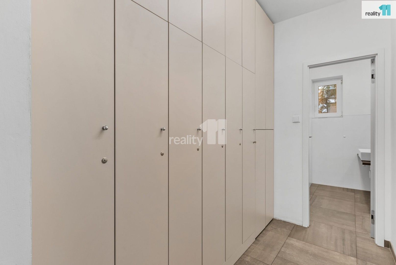 Prodej komerčního prostoru 377 m² - foto 15